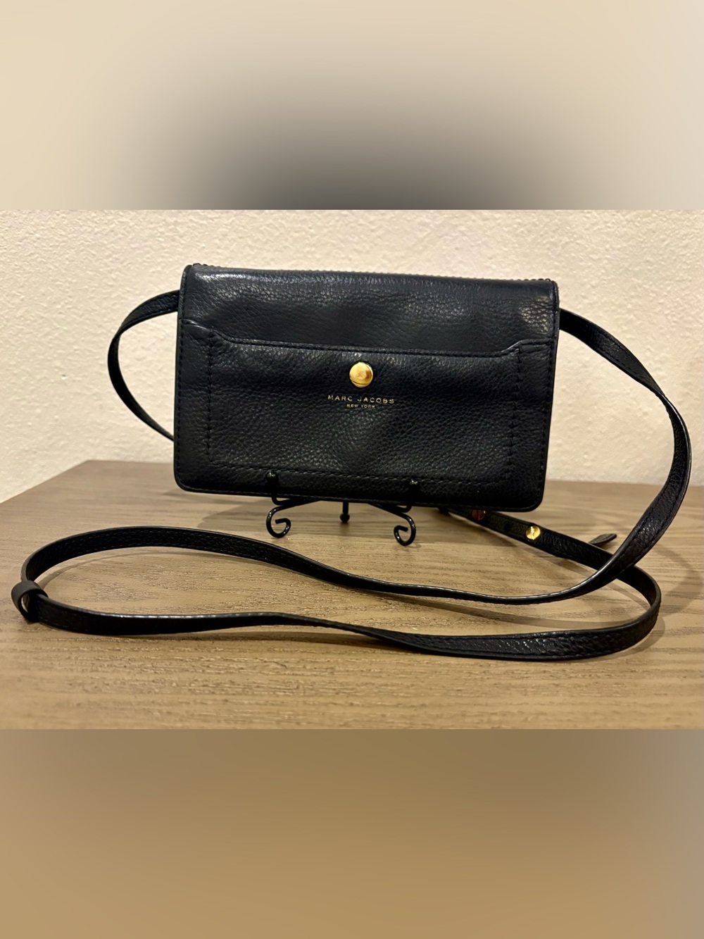 Marc Jacobs Black Pebbled Leather Crossbody Wallet with Removable Snap